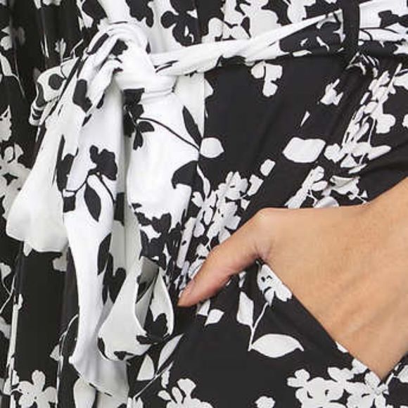 Flora Nikrooz Ladies' Robe - Picture 3 of 4